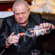 Андрей Андреев